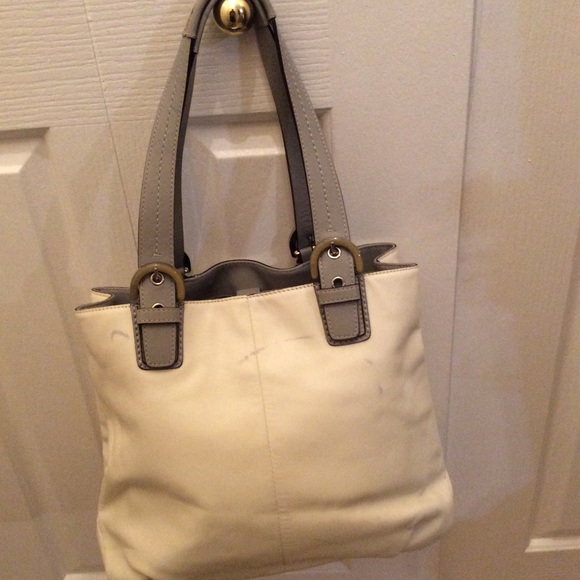 COACH HANDBAG - Picture 2 of 4